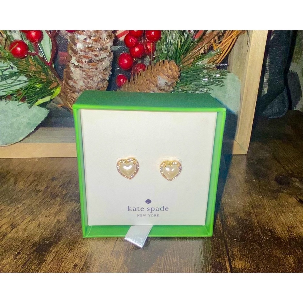 Kate Spade Pearly Heart earrings - Picture 3 of 5